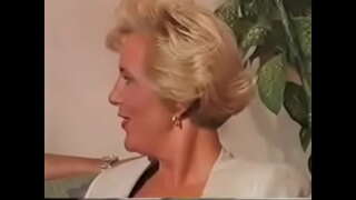 ���ກ່ ໕໐ ປີ gangbang ນາງແມ່ນນາຍຈ້າງຮ້ອນ horny ຍິງ