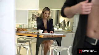 ˣ�마니아 아기를 좋아하는 Assfucking 을 시작 그녀의 하루