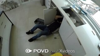 Том дик слайд руу хатуу хар үстэй pussy Том дик слайд руу хатуу хар үстэй pussy